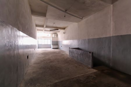 Casa à venda com 153m², 2 quartos e 2 vagas Casa à venda com 153m², 2 quartos e 2 vagasSalão