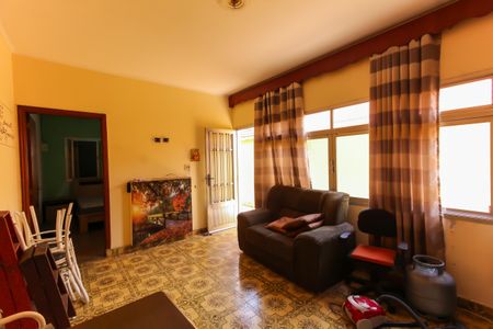 Sala de casa à venda com 2 quartos, 153m² em Vila Invernada, São Paulo