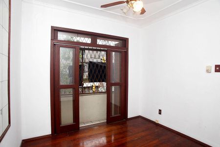 Sala de apartamento à venda com 2 quartos, 63m² em Centro Histórico, Porto Alegre