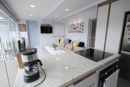 Apartamento à venda com 125m², 2 quartos e 2 vagas Apartamento à venda com 125m², 2 quartos e 2 vagasCozinha