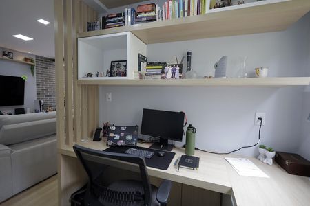 Apartamento à venda com 125m², 2 quartos e 2 vagas Apartamento à venda com 125m², 2 quartos e 2 vagasEscritório