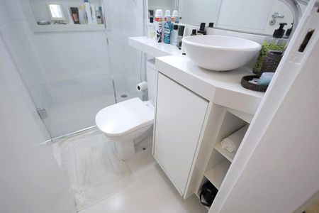 Apartamento à venda com 125m², 2 quartos e 2 vagas Apartamento à venda com 125m², 2 quartos e 2 vagasBanheiro Suíte
