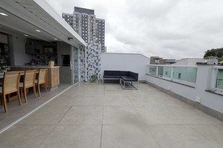 Apartamento à venda com 125m², 2 quartos e 2 vagas Apartamento à venda com 125m², 2 quartos e 2 vagasCobertura