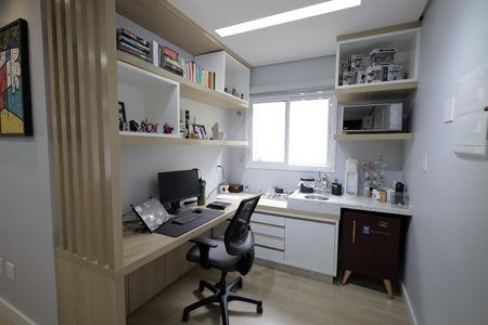 Apartamento à venda com 125m², 2 quartos e 2 vagas Apartamento à venda com 125m², 2 quartos e 2 vagasEscritório