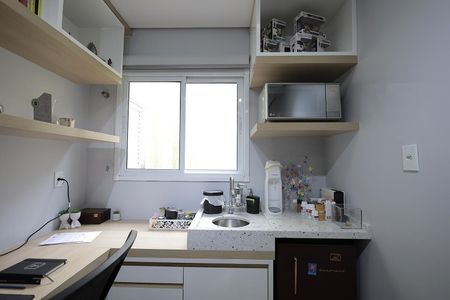 Apartamento à venda com 125m², 2 quartos e 2 vagas Apartamento à venda com 125m², 2 quartos e 2 vagasEscritório