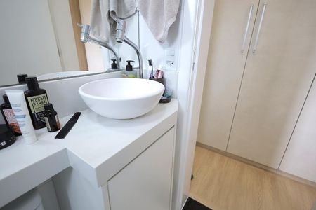 Apartamento à venda com 125m², 2 quartos e 2 vagas Apartamento à venda com 125m², 2 quartos e 2 vagasBanheiro Suíte