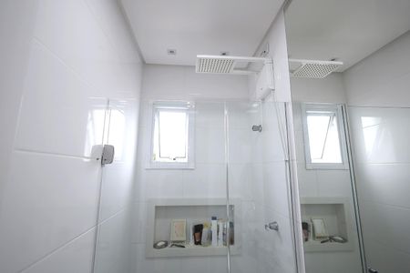 Apartamento à venda com 125m², 2 quartos e 2 vagas Apartamento à venda com 125m², 2 quartos e 2 vagasBanheiro Suíte