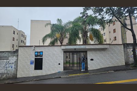 Apartamento à venda com 49m², 2 quartos e sem vaga Apartamento à venda com 49m², 2 quartos e sem vagaFachada