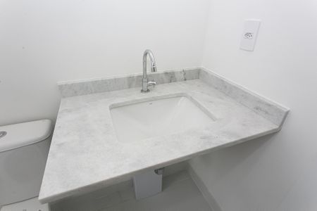 Apartamento para alugar com 76m², 2 quartos e 1 vagaBanheiro da Suíte 1