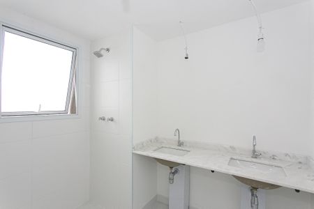 Apartamento para alugar com 76m², 2 quartos e 1 vagaBanheiro da Suíte 2