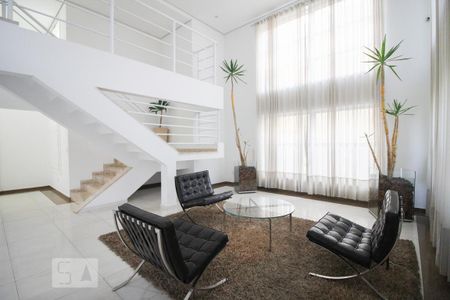 Apartamento à venda com 84m², 3 quartos e 2 vagas Apartamento à venda com 84m², 3 quartos e 2 vagasHall Social