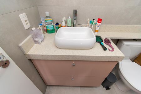 Apartamento à venda com 63m², 2 quartos e 1 vagaBanheiro da Suíte