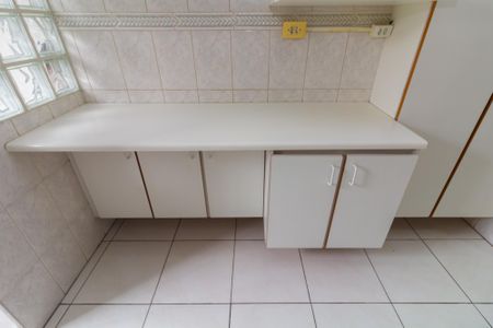 Apartamento para alugar com 71m², 2 quartos e 1 vaga Apartamento para alugar com 71m², 2 quartos e 1 vagaCozinha e Área de Serviço