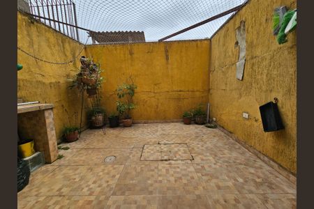 Casa para alugar com 113m², 2 quartos e 1 vagaQuintal