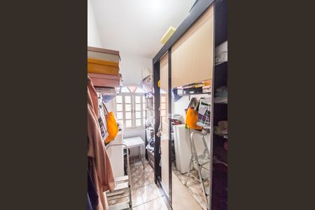 Casa para alugar com 200m², 3 quartos e 3 vagas Casa para alugar com 200m², 3 quartos e 3 vagasCloset