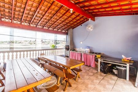 Casa para alugar com 200m², 3 quartos e 3 vagas Casa para alugar com 200m², 3 quartos e 3 vagasÁrea gourmet