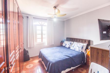 Casa para alugar com 200m², 3 quartos e 3 vagas Casa para alugar com 200m², 3 quartos e 3 vagasSuíte