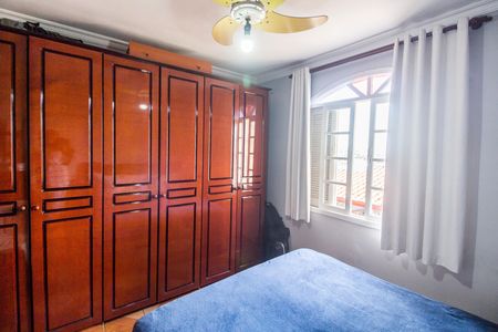 Casa para alugar com 200m², 3 quartos e 3 vagas Casa para alugar com 200m², 3 quartos e 3 vagasSuíte
