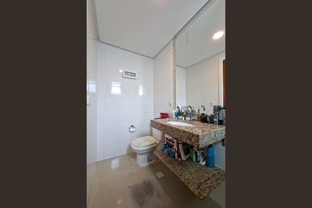 Apartamento para alugar com 93m², 2 quartos e 2 vagas Apartamento para alugar com 93m², 2 quartos e 2 vagasBanheiro da Suíte 1