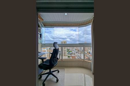 Apartamento para alugar com 93m², 2 quartos e 2 vagas Apartamento para alugar com 93m², 2 quartos e 2 vagasSacada da Suite 2