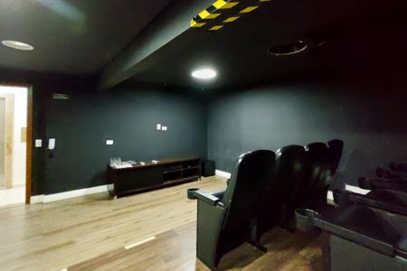 Apartamento para alugar com 93m², 2 quartos e 2 vagas Apartamento para alugar com 93m², 2 quartos e 2 vagasCinema