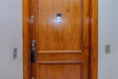 Apartamento à venda com 230m², 3 quartos e 1 vagaPorta de Entrada