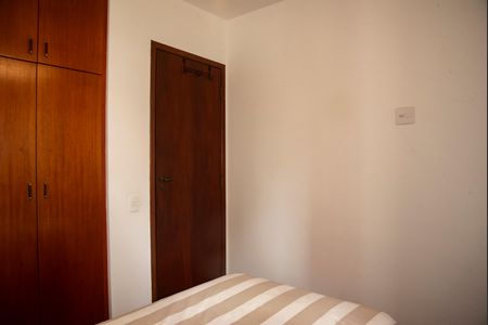 Apartamento à venda com 98m², 3 quartos e 2 vagasQuarto 2