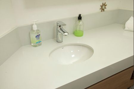 Apartamento à venda com 98m², 3 quartos e 2 vagasBanheiro da Suíte