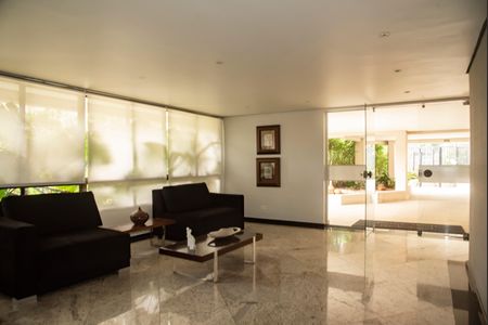 Apartamento à venda com 98m², 3 quartos e 2 vagasHall social