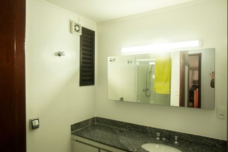 Apartamento à venda com 98m², 3 quartos e 2 vagasBanheiro