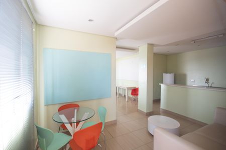 Apartamento para alugar com 48m², 2 quartos e 1 vagaÁrea comum - Salão de festas