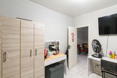 Quarto 2 de casa à venda com 7 quartos, 60m² em Olaria, Canoas