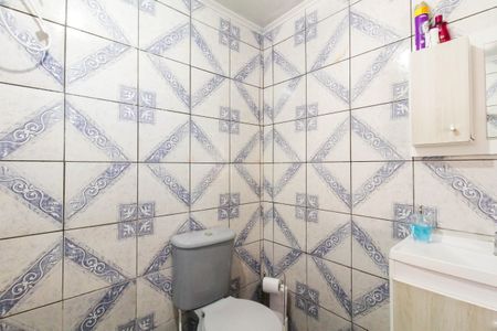 Casa à venda com 60m², 7 quartos e 2 vagasBanheiro