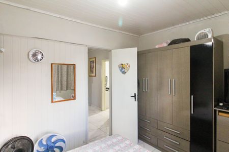 Quarto 1 de casa à venda com 7 quartos, 60m² em Olaria, Canoas