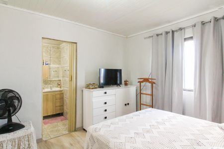 Casa à venda com 60m², 7 quartos e 2 vagasSuíte