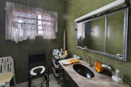 Casa à venda com 251m², 3 quartos e 3 vagas Casa à venda com 251m², 3 quartos e 3 vagasBanheiro Suíte