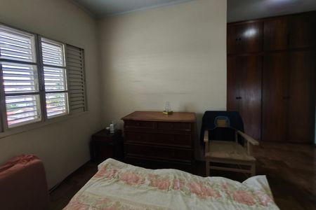 Casa à venda com 251m², 3 quartos e 3 vagas Casa à venda com 251m², 3 quartos e 3 vagasQuarto 3