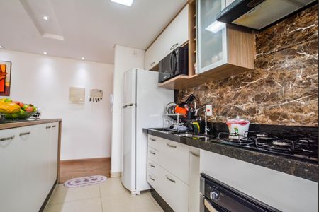 Apartamento à venda com 52m², 2 quartos e 1 vaga Apartamento à venda com 52m², 2 quartos e 1 vagaCozinha e Área de Serviço