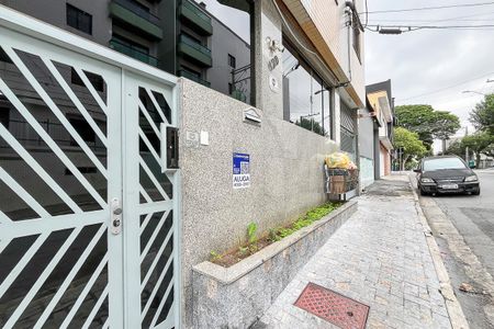 Apartamento para alugar com 70m², 2 quartos e 1 vagaFachada + plaquinha