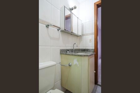 Apartamento para alugar com 70m², 2 quartos e 1 vagaBanheiro da suíte 