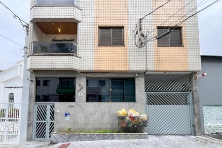 Apartamento para alugar com 70m², 2 quartos e 1 vagaFachada + plaquinha
