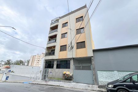 Apartamento para alugar com 70m², 2 quartos e 1 vagaFachada + plaquinha