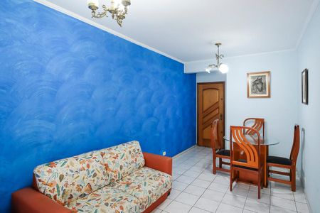 Apartamento para alugar com 70m², 2 quartos e 1 vagaSala