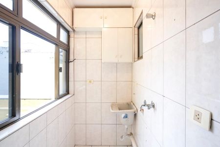 Apartamento para alugar com 70m², 2 quartos e 1 vagaÁrea de serviço