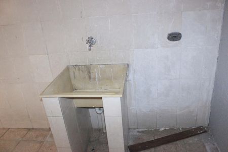 Casa à venda com 300m², 4 quartos e 5 vagasLavanderia 