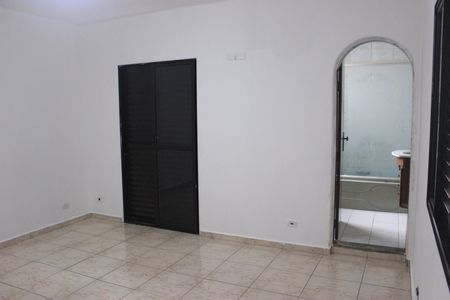 Casa à venda com 300m², 4 quartos e 5 vagasSuíte 2