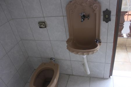 Casa à venda com 300m², 4 quartos e 5 vagasBanheiro do terraço 