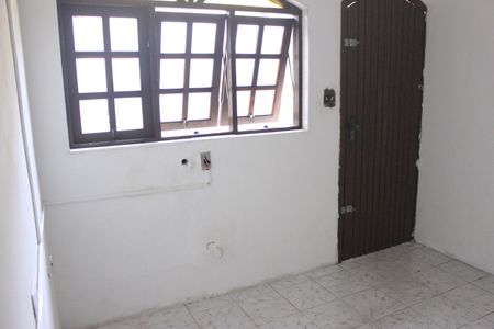 Casa à venda com 300m², 4 quartos e 5 vagasCozinha 
