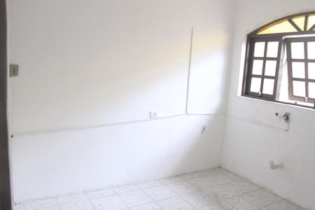 Casa à venda com 300m², 4 quartos e 5 vagasCozinha 
