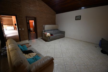 Sala de casa para alugar com 1 quarto, 1400m² em Bosque das Palmeiras, Campinas